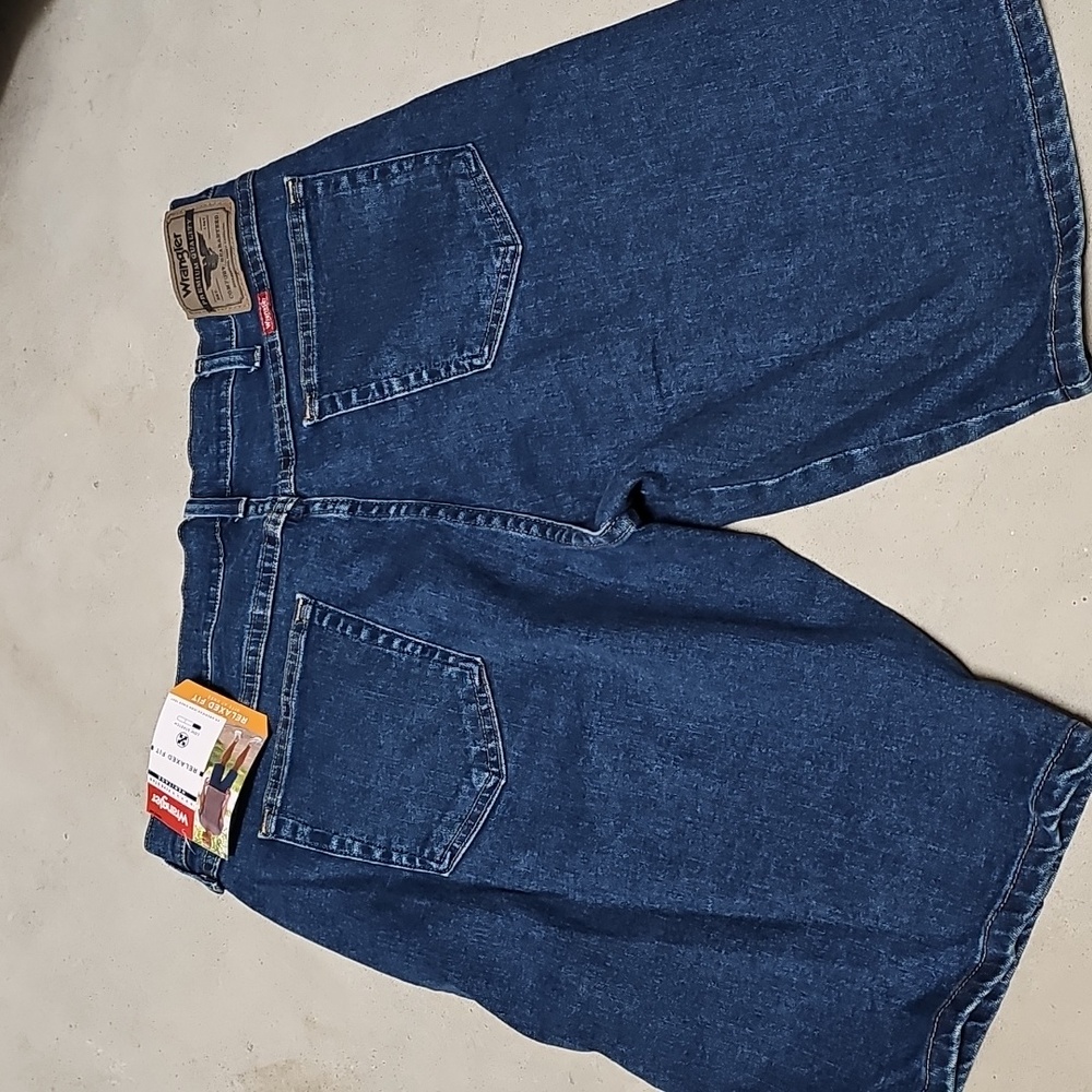 Nwt Wrangler Men's Dark Blue Denim Shorts - Picture 4 of 4